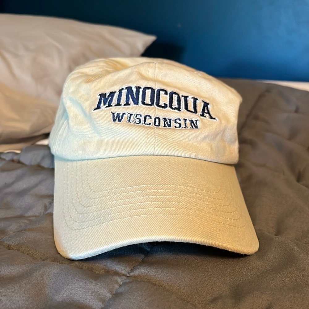 *BEST OFFER* 90s Vintage Hat - Minocqua Wisconsin - Adjustable